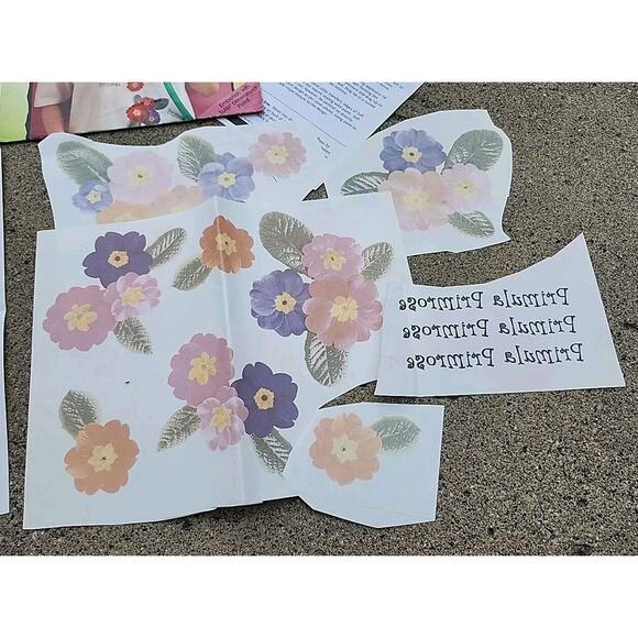 2 Vtg 1996 Tulip Color Designs Flower Power Blossoms Iron-On Floral Transfers - Picture 5 of 5